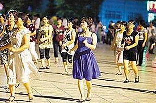 娱乐圈吃瓜事件背后：法律角力与舆论风暴